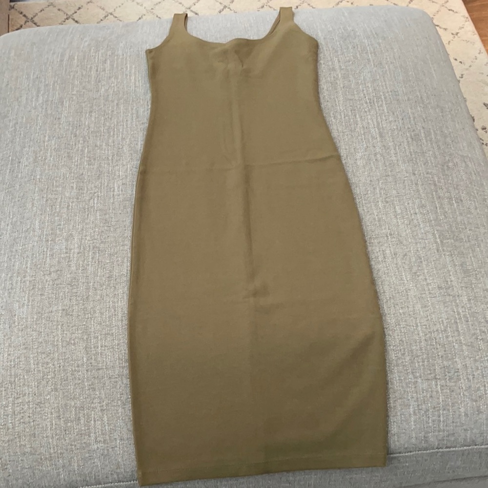 Women’s Forever 21 dress